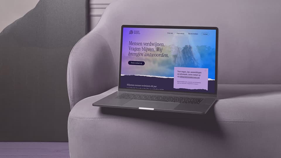 IIMP-website op laptop